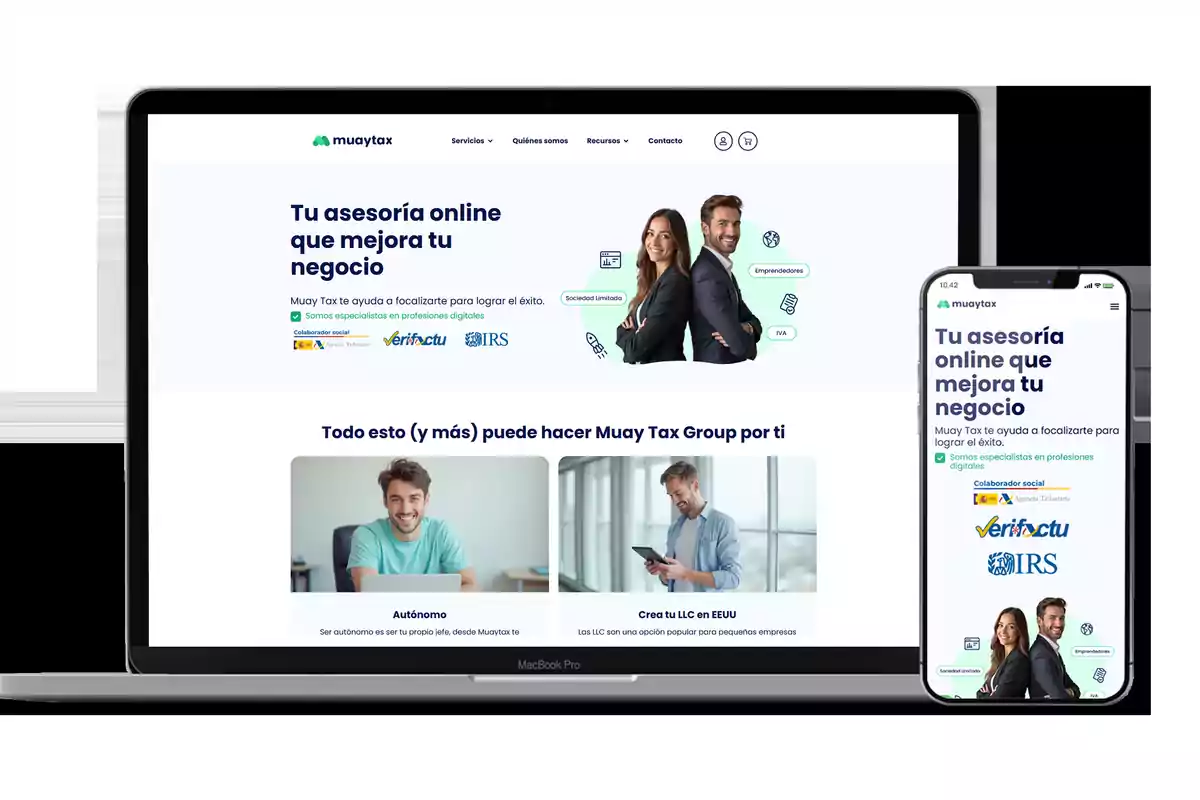 Sitio web de asesoría online para negocios mostrado en una laptop y un teléfono móvil con el texto principal Tu asesoría online que mejora tu negocio y varias secciones visibles