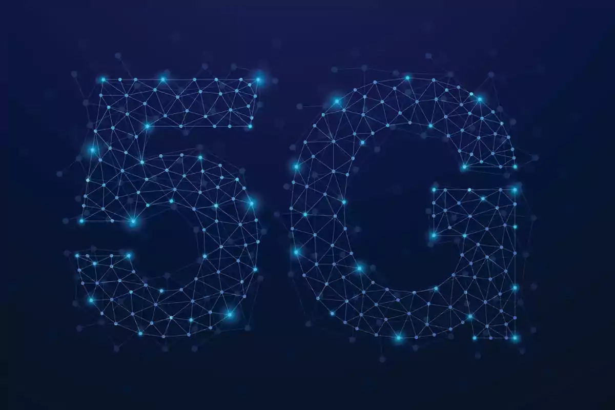 El número y la letra 5G formados por una red de puntos y líneas azules sobre un fondo oscuro representan tecnología de comunicación avanzada.