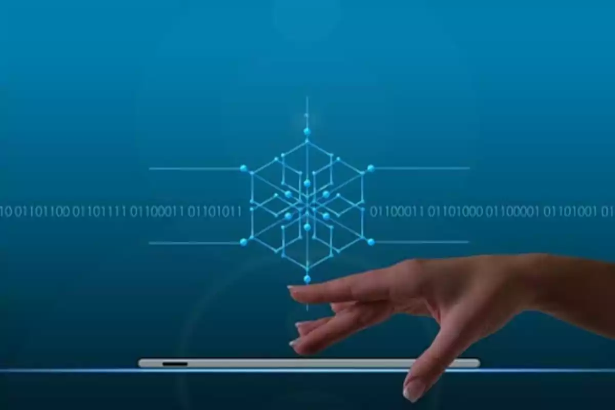 una mano con datos digitales