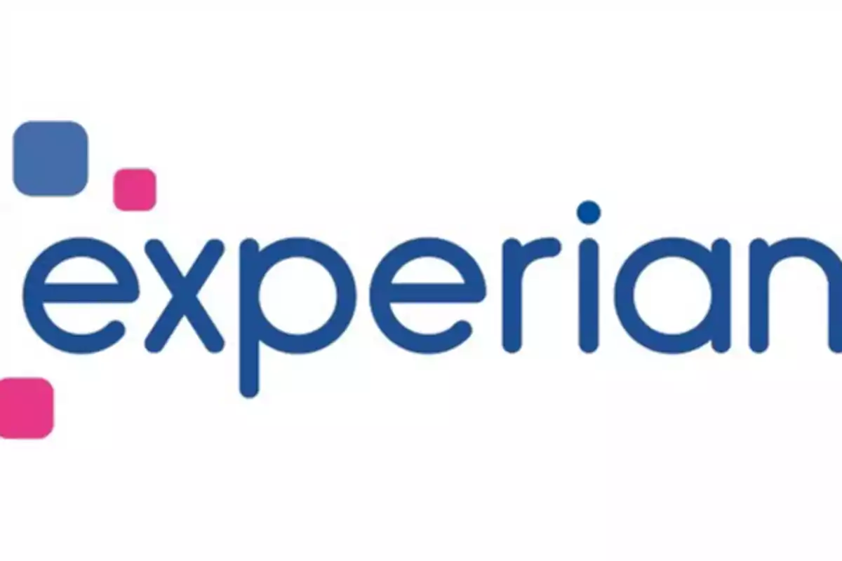 Logo de Experian con texto en azul y cuadrados en azul y rosa.